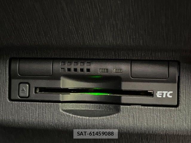 Toyota PRIUS 2014-05 7456931-4