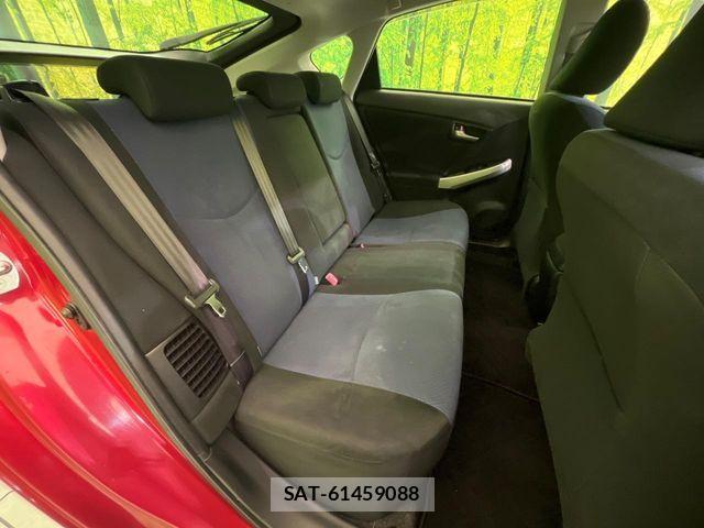 Toyota PRIUS 2014-05 7456931-8