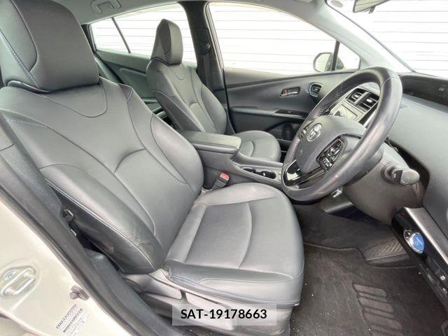 Toyota PRIUS 2020-02 7456868-9