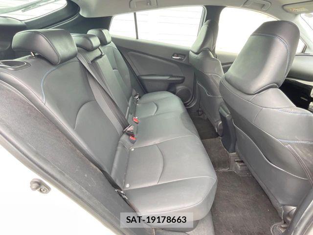Toyota PRIUS 2020-02 7456868-10