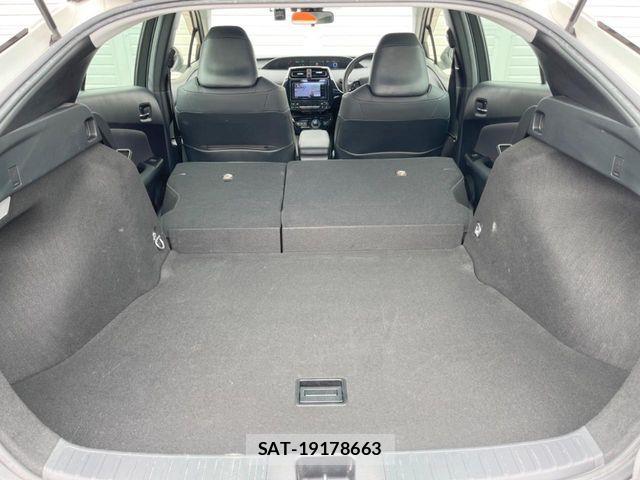 Toyota PRIUS 2020-02 7456868-11