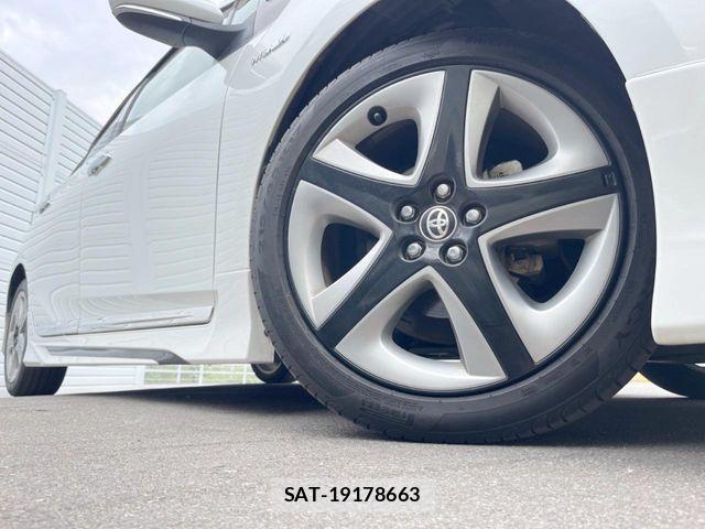 Toyota PRIUS 2020-02 7456868-14