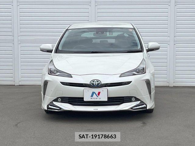 Toyota PRIUS 2020-02 7456868-15