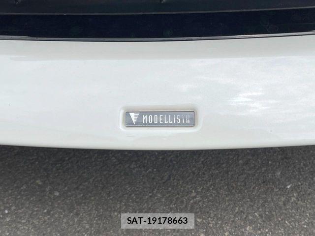 Toyota PRIUS 2020-02 7456868-2