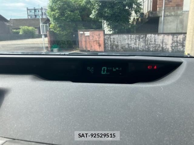 Toyota PRIUS 2003-09 7456971-16
