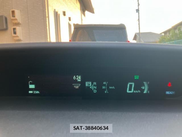 Toyota PRIUS 2011-09 7456984-13