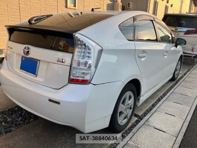Toyota PRIUS 2011-09 7456984-4