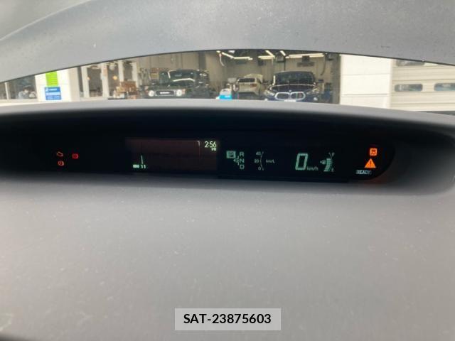 Toyota PRIUS 2011-03 7456974-16