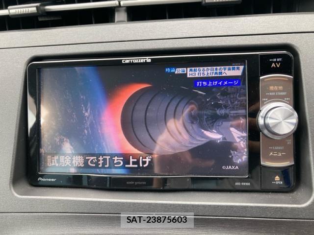 Toyota PRIUS 2011-03 7456974-17