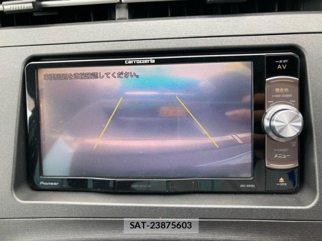 Toyota PRIUS 2011-03 7456974-18