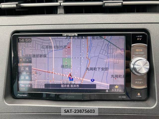 Toyota PRIUS 2011-03 7456974-19