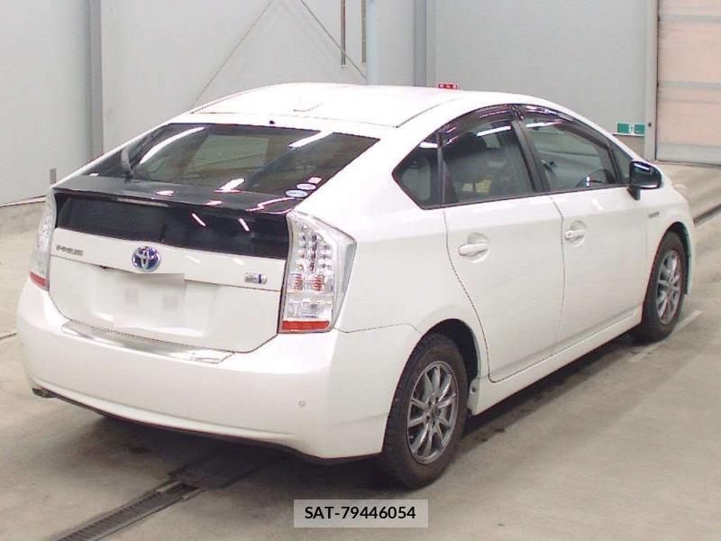 Toyota PRIUS 2011-02 7491204-1