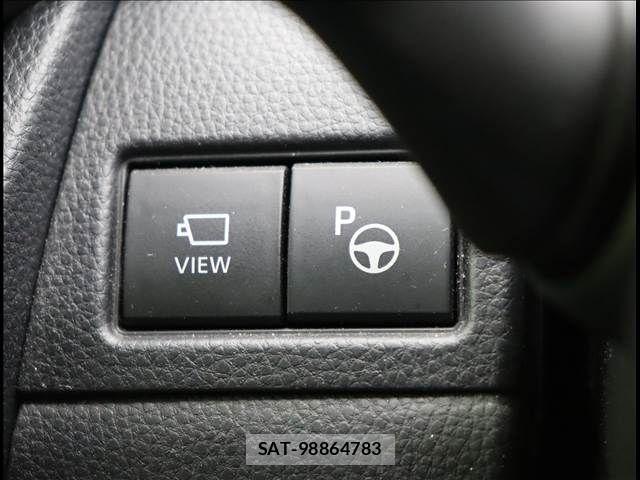 Toyota PRIUS 2024-03 7502269-11