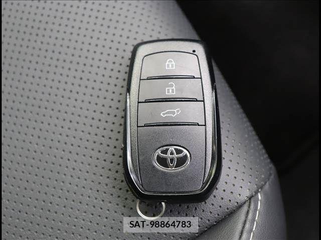 Toyota PRIUS 2024-03 7502269-12