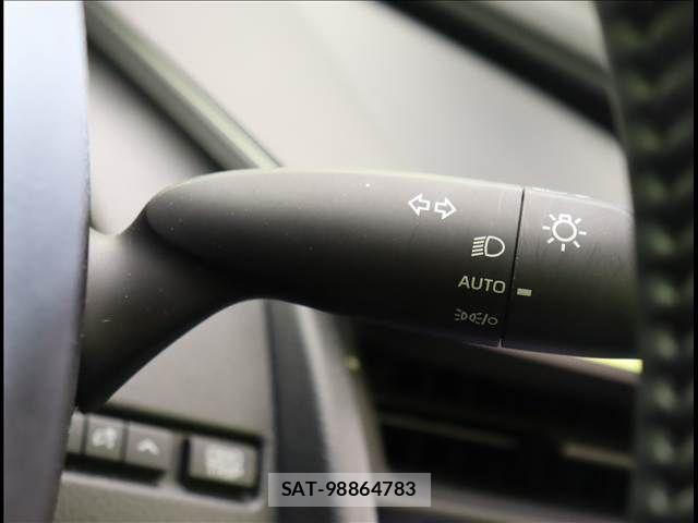 Toyota PRIUS 2024-03 7502269-18