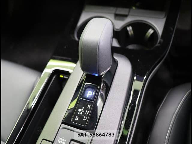 Toyota PRIUS 2024-03 7502269-19