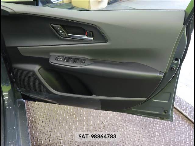 Toyota PRIUS 2024-03 7502269-25