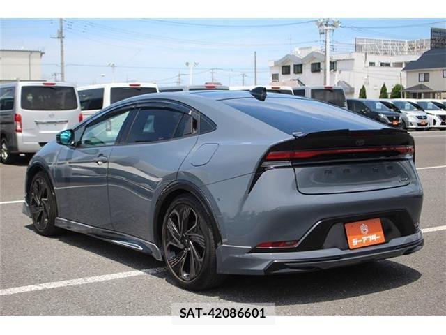 Toyota PRIUS 2025-02 7502267-10