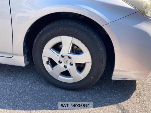 Toyota PRIUS 2010-02 7509739-5