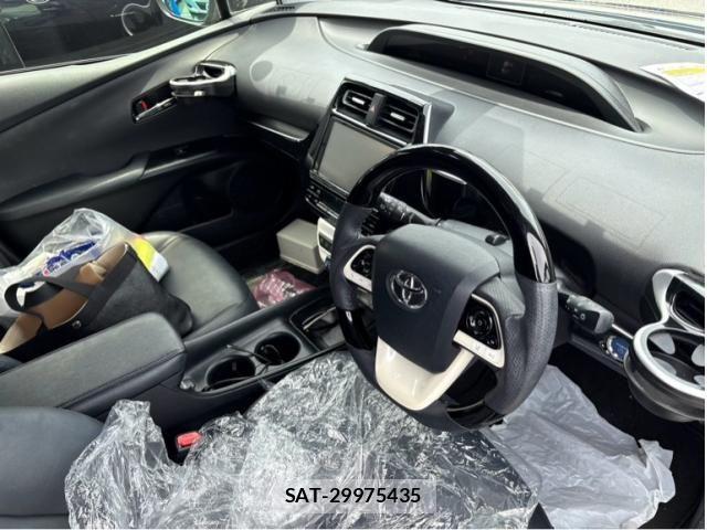 Toyota PRIUS 2016-04 7509709-4