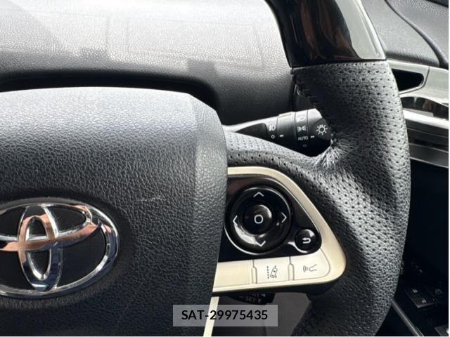 Toyota PRIUS 2016-04 7509709-6