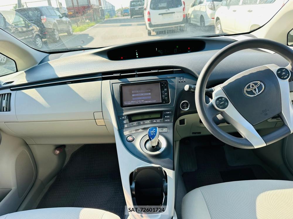 Toyota PRIUS 2011 6551000-12