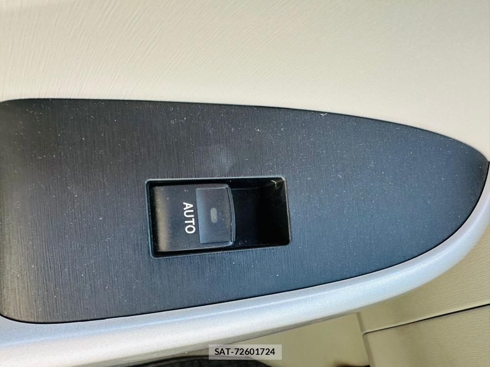 Toyota PRIUS 2011 6551000-22