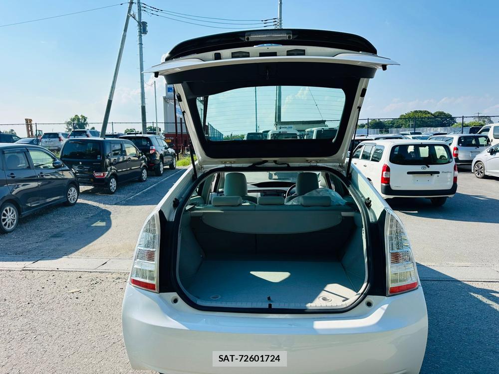 Toyota PRIUS 2011 6551000-25