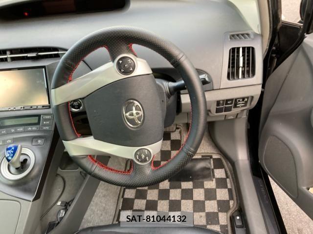 Toyota PRIUS 2010-09 7502361-11
