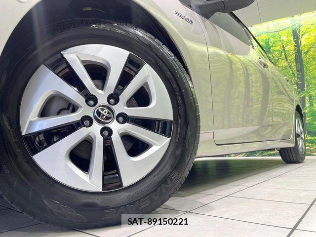 Toyota PRIUS 2016-06 7509707-12