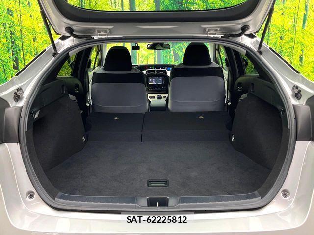 Toyota PRIUS 2017-05 7502330-9