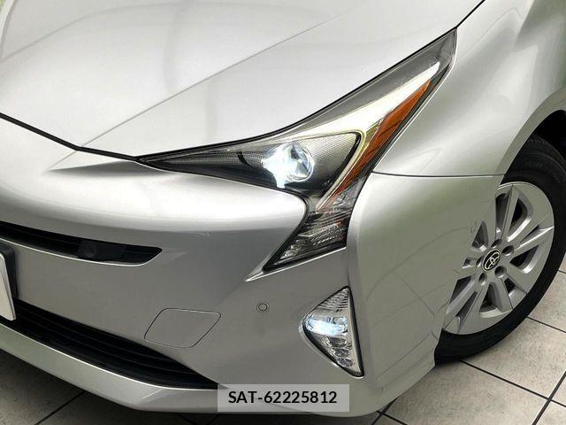 Toyota PRIUS 2017-05 7502330-11