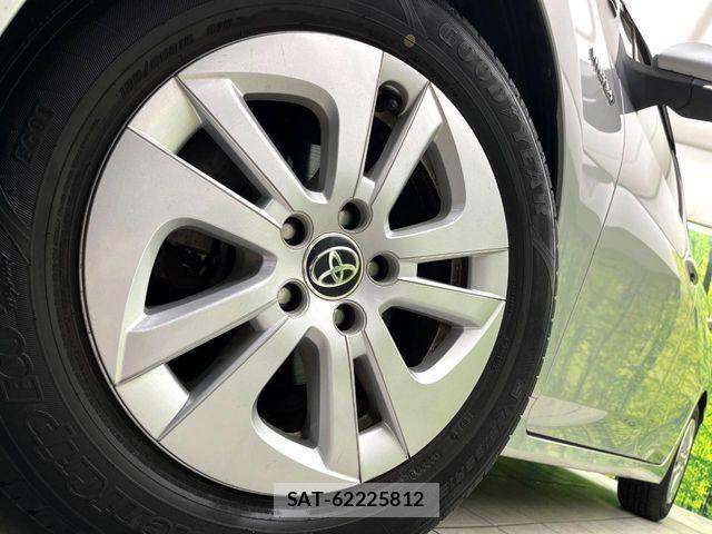 Toyota PRIUS 2017-05 7502330-12