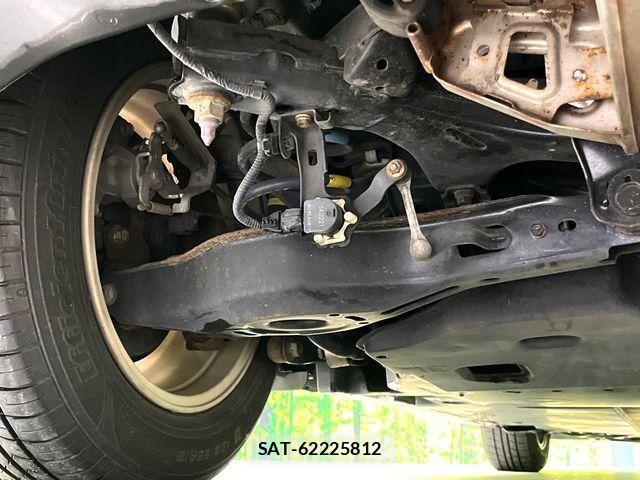 Toyota PRIUS 2017-05 7502330-19
