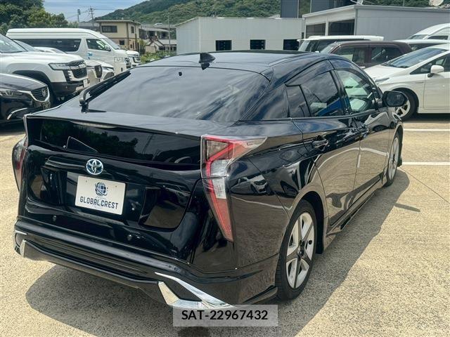 Toyota PRIUS 2018-10 7502291-14