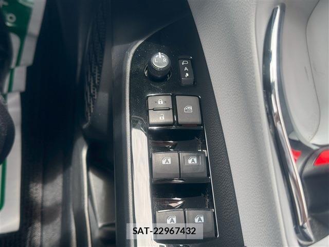 Toyota PRIUS 2018-10 7502291-18