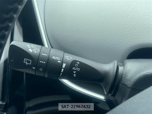 Toyota PRIUS 2018-10 7502291-29