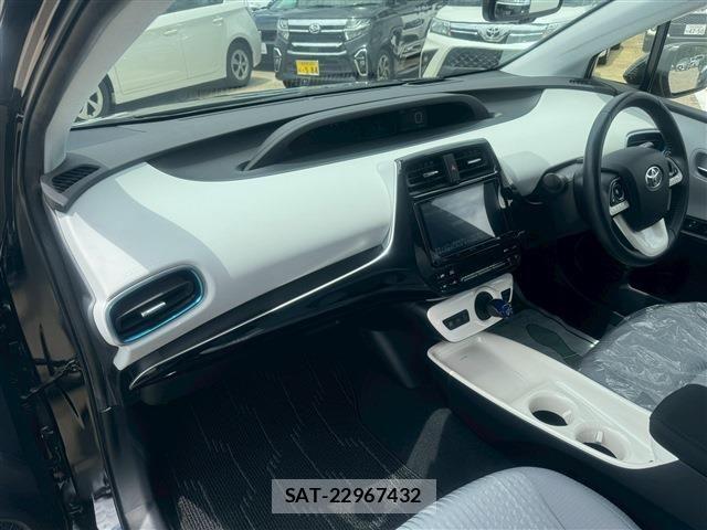 Toyota PRIUS 2018-10 7502291-3