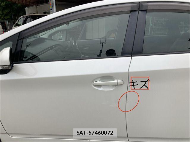 Toyota PRIUS 2011-04 7502346-13