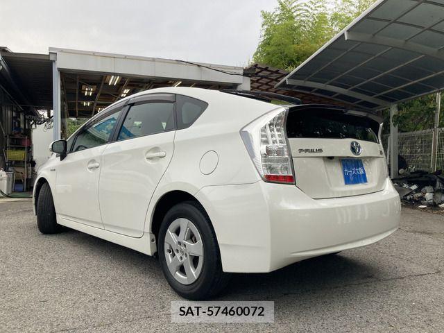Toyota PRIUS 2011-04 7502346-2