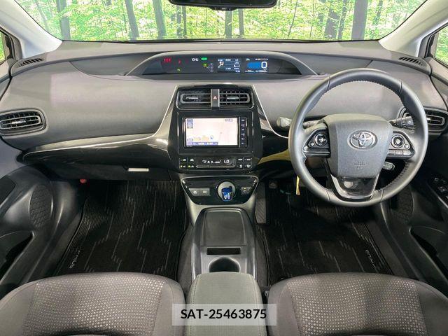 Toyota PRIUS 2021-06 7502317-1