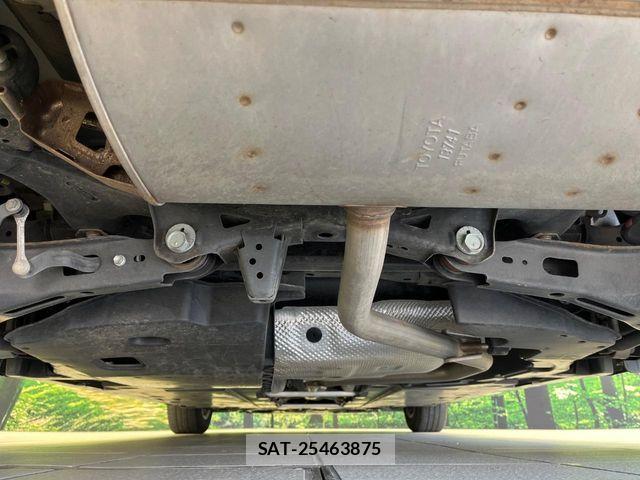 Toyota PRIUS 2021-06 7502317-19
