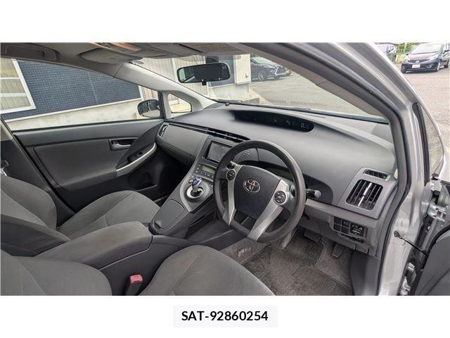 Toyota PRIUS 2010-03 7502352-10