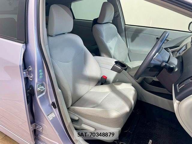 Toyota PRIUS 2013-04 7502325-10