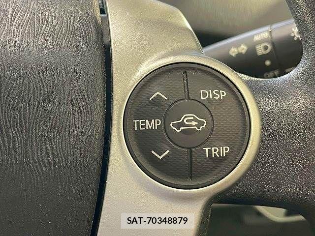Toyota PRIUS 2013-04 7502325-5