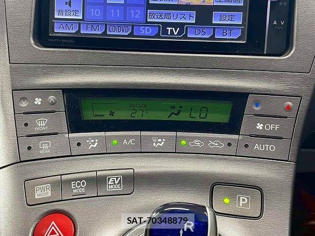 Toyota PRIUS 2013-04 7502325-7