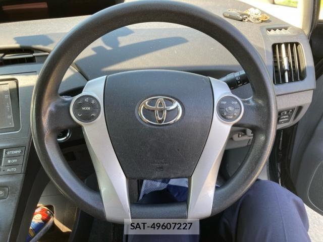Toyota PRIUS 2010-01 7502357-16