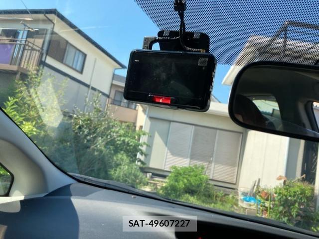 Toyota PRIUS 2010-01 7502357-19