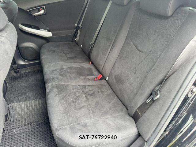 Toyota PRIUS 2013-05 7502339-4
