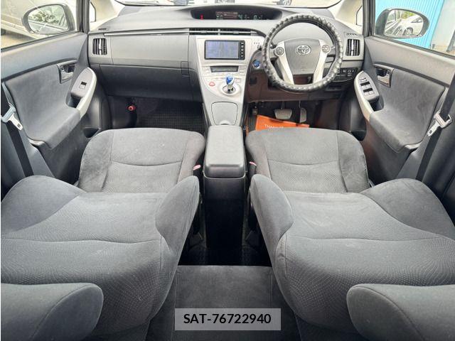 Toyota PRIUS 2013-05 7502339-5